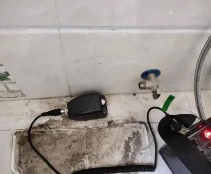 齐齐哈尔屋顶漏水维修公司分享下卫生间漏水的危害及解决方法
